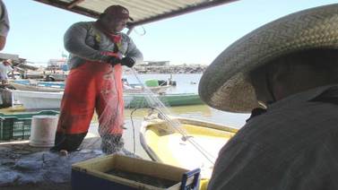 "Pega" el mal tiempo a pescadores en Guaymas
