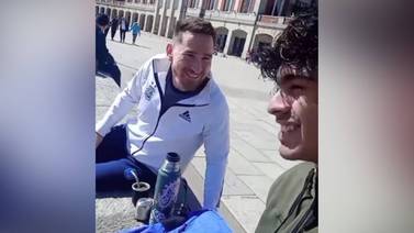 Video viral: Captan a "Messi" y "Maradona" tomando mate en Mar del Plata