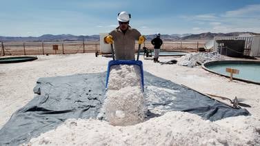 Empresas mineras debaten proyectos de litio en Argentina