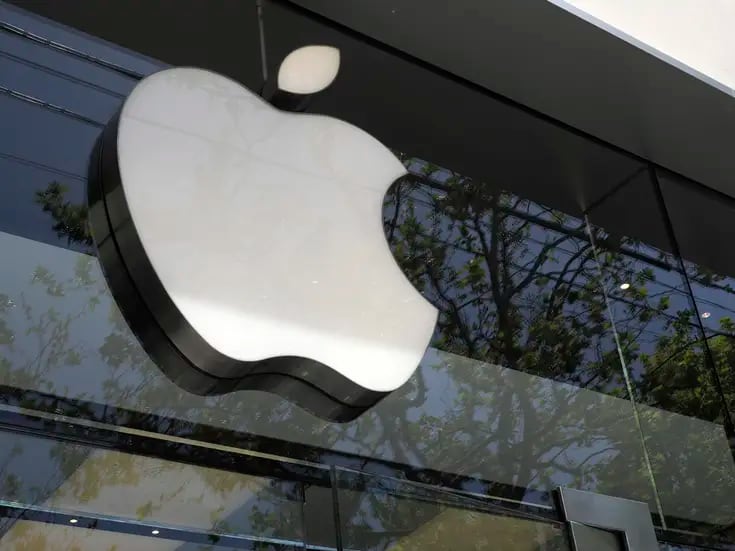 UE multa con mil 800 millones de dólares a Apple por incumplir leyes de competencia
