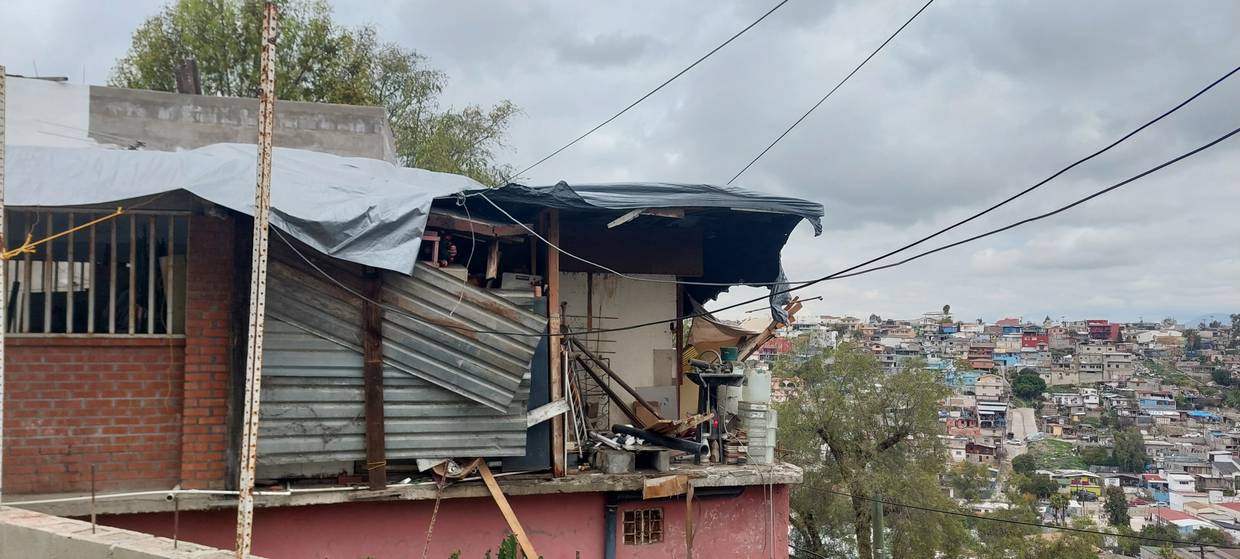 Sujeto sufre quemaduras tras explosión en Lomas Taurinas