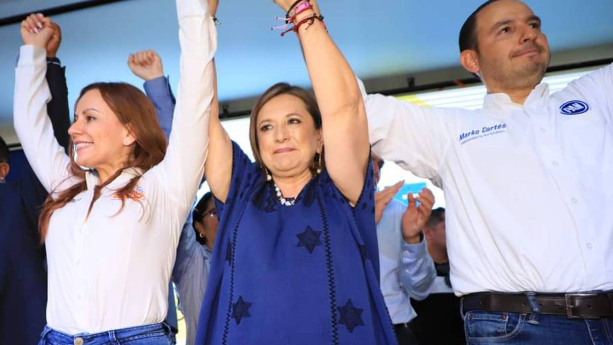 PAN entrega a Xóchitl Gálvez constancia oficial de su candidatura presidencial