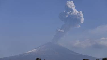 Satélite muestra cenizas extendiéndose a kilómetros del volcán Popocatépetl de México