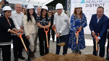 Colocan en Tijuana la primera piedra de Cosmopolitan Health District