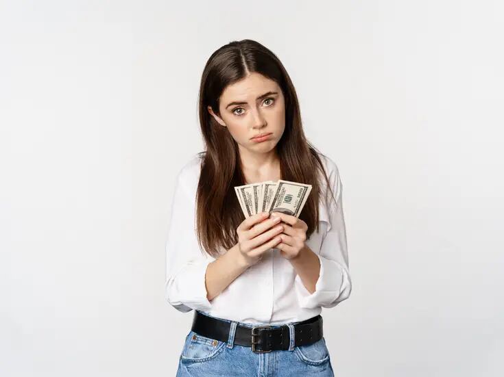 4 señales de que estás haciendo mal uso de tu dinero, según BBVA