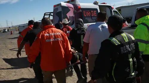 Rescatados cuatro migrantes tras quedar atrapados en tormenta de arena en Ciudad Juárez  