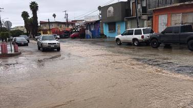 Colonos de la Obrera denuncian inundación y falta de servicios