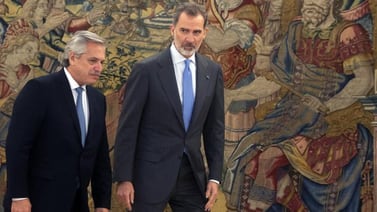 Argentina recibe apoyo de España para acabar con la deuda ante el FMI