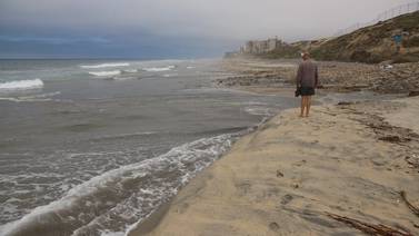 Reconoce secretario de Salud problemática de playas contaminadas en Zona Costa