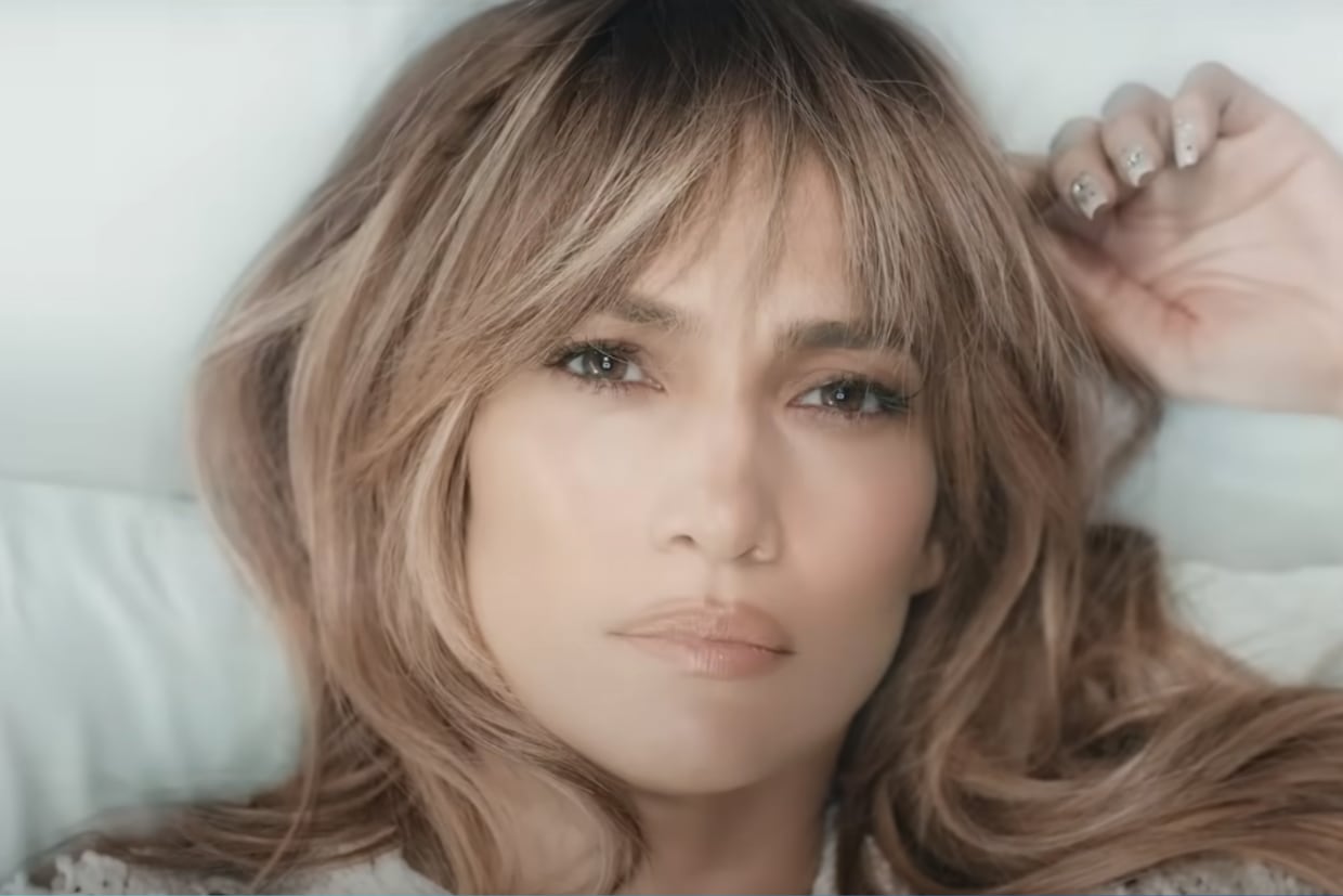 Reseña de ‘This Is Me... Now: A Love Story’: La extravagante nueva película de Jennifer Lopez/Captura de pantalla