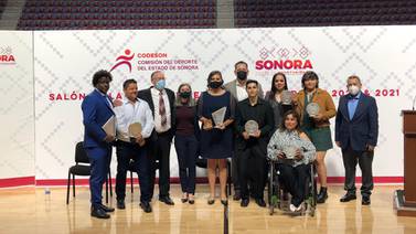 Reconocen a Alejandra Valencia en Premio Estatal al Deporte 2021