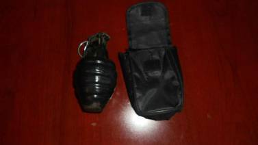 SLRC: Dos personas trataban de vender una granada en 5 mil pesos