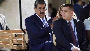 Maduro agradece respaldo de chavistas y se prepara para elecciones presidenciales