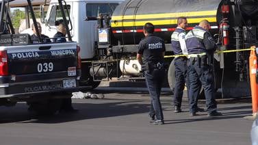 Hombre pierde la vida al ser atropellado por camión de recarpeteo en Hermosillo