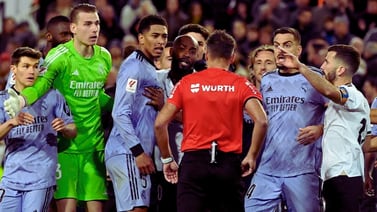 LaLiga: Polémica arbitral marca el empate 2-2 entre Real Madrid y Valencia