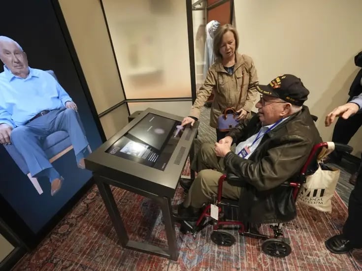Inteligencia artificial ayuda conversar con veteranos de Segunda Guerra Mundial en museo