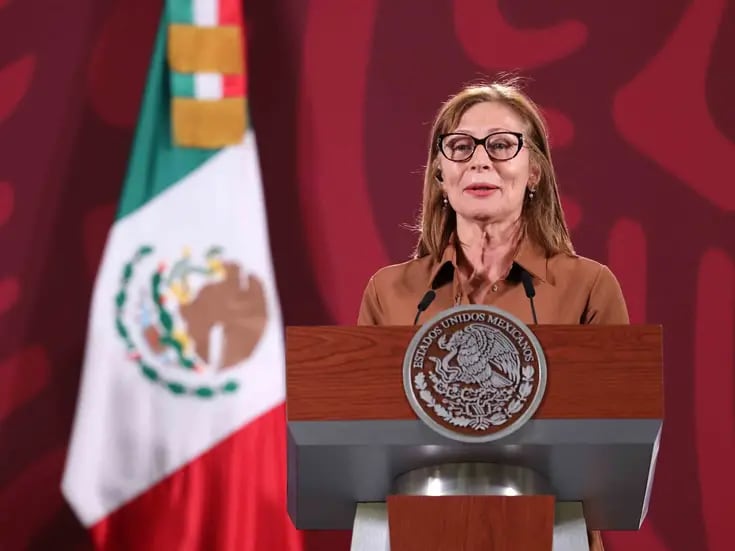 Tatiana Clouthier confunde a Vicente Fox con AMLO durante análisis del debate: “Ya me axochilé”