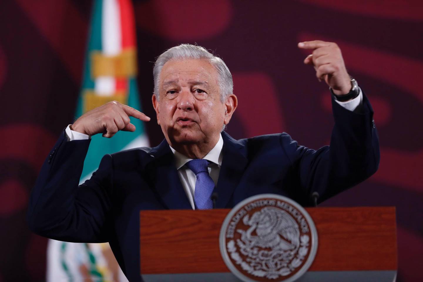 El presidente de México, Andrés Manuel López Obrador, durante rueda de prensa de este viernes en el Palacio Nacional. | EFE