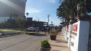 Familia de turistas es blanco de ataque  armado en Popotla
