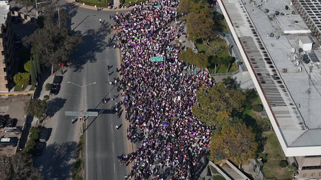 Miles protestaron este 8 de marzo por las calles de Tijuana.