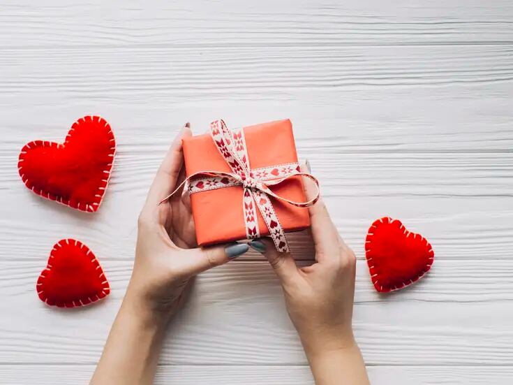 ¿Cómo puedes economizar en tus regalos de San Valentín?