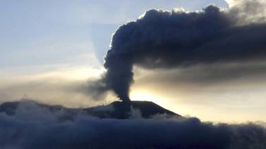 Sube a 22 la cifra de muertos tras erupción del volcan Merapi en Indonesia