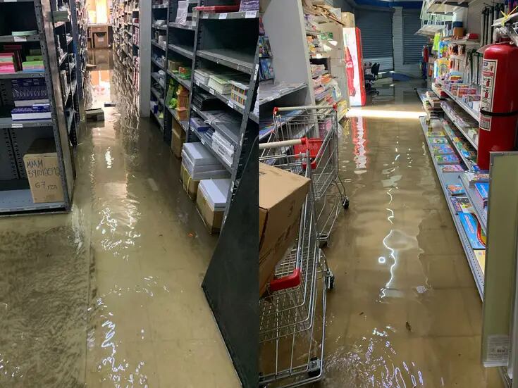 Lluvias afectan mercancías de negocios en Ensenada
