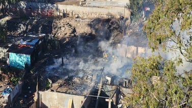 Bomberos Rosarito: Fuego consume viviendas en cañón Cordero