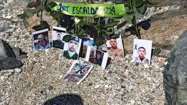 Recuerdan a militares fallecidos en Ensenada