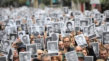 Argentina emite fallo histórico de “crimen de lesa humanidad” sobre el atentado de 1994 de la AMIA 