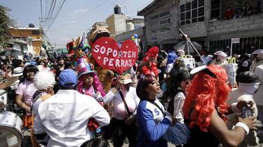 El ‘Carnaval de Las Locas’, una tradición que perdura en San Jerónimo Caleras, Puebla