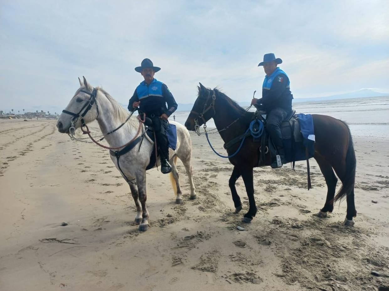 Policías a caballo brindarán seguridad y orientación a turistas