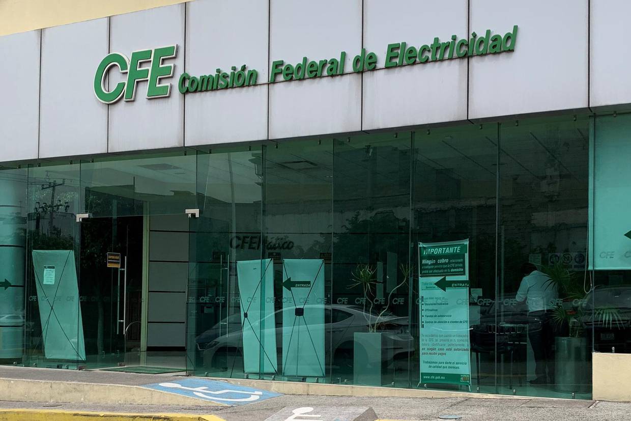 CFE anuncia la primera central solar flotante de Latinoamérica