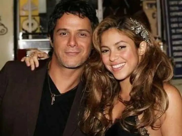 Shakira y Alejandro Sanz comparten íntimo momento tomados de la mano