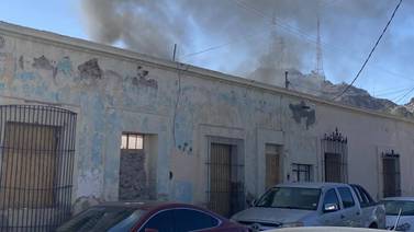 Incendio en el Centro de Hermosillo por aparente corto circuito
