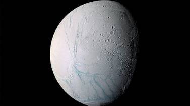 Localizan en una luna de Saturno elementos clave para la formación de la vida