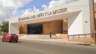 Ingresan a bebé a Hospital del Niño y la Mujer tras caida accidental