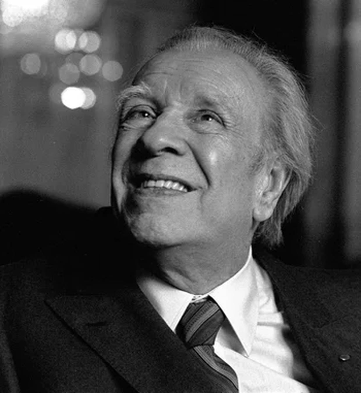 Especialistas en literatura latinoamericana de Reino Unido consideran que el autor argentino Jorge Luis Borges es uno de los más influyentes en el País, quizá "el más británico de los escritores" de la región.