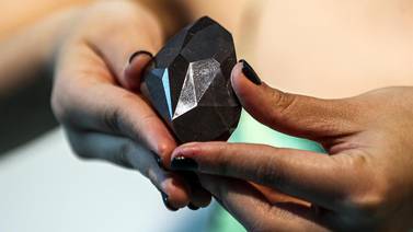 Venden en 4.3 mdd el diamante negro ‘Enigma’