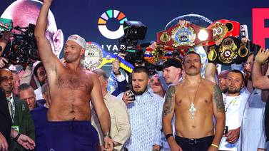 Fury y Usyk se disputan hoy los cuatro títulos de peso Pesado ¿A qué hora pelean y dónde ver?