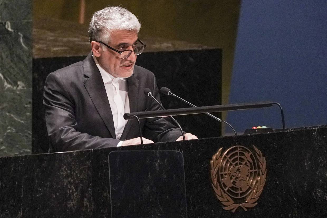 Amir Saeid Iravani, embajador de IRán ante las Naciones Unidas, en la sede de la ONU el 23 de febrero de 2023. | AP