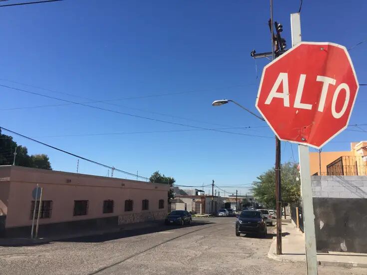 Prevén colocar hasta 900 señales de tránsito en calles de Hermosillo