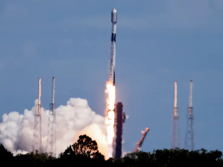 SpaceX lanza satélites de la nueva constelación de espionaje estadounidense