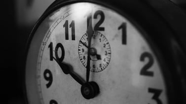 Cambio de horario: Hoy antes de dormir debe atrasarse una hora el reloj