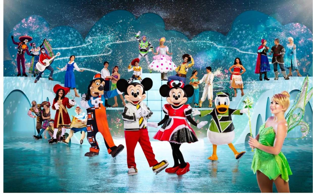 En esta edición de Disney on Ice participan Campanita, Mickey Mouse, Minnie Mouse, el Pato Donald, Goofy, Benji, Jas y el propio Capitán Garfio, entre otros.