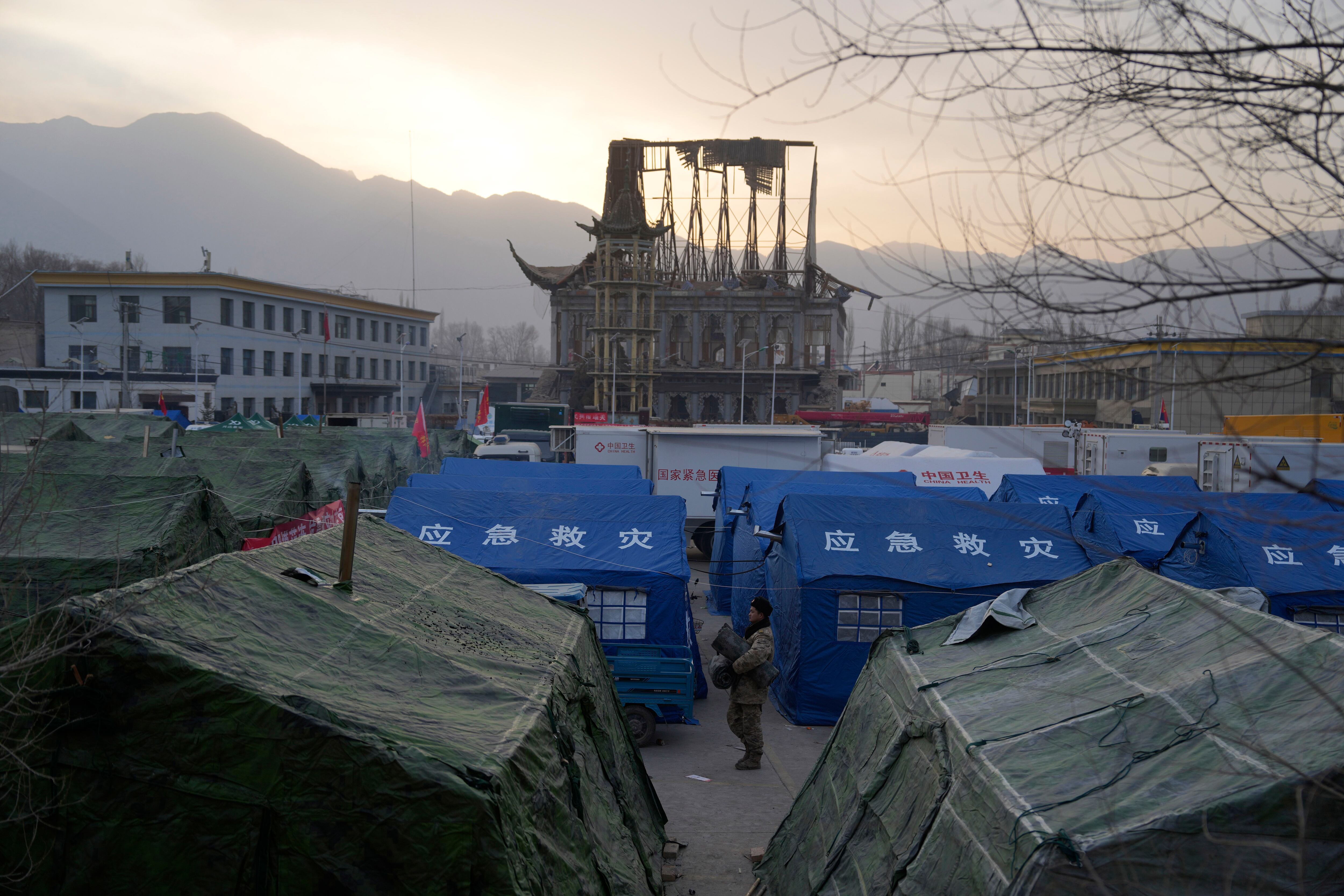 Las viviendas temporales para los sobrevivientes del sismo, en Dahejia, provincia de Gansu, China, el 20 de diciembre de 2023.  . (Foto AP /Ng Han Guan)