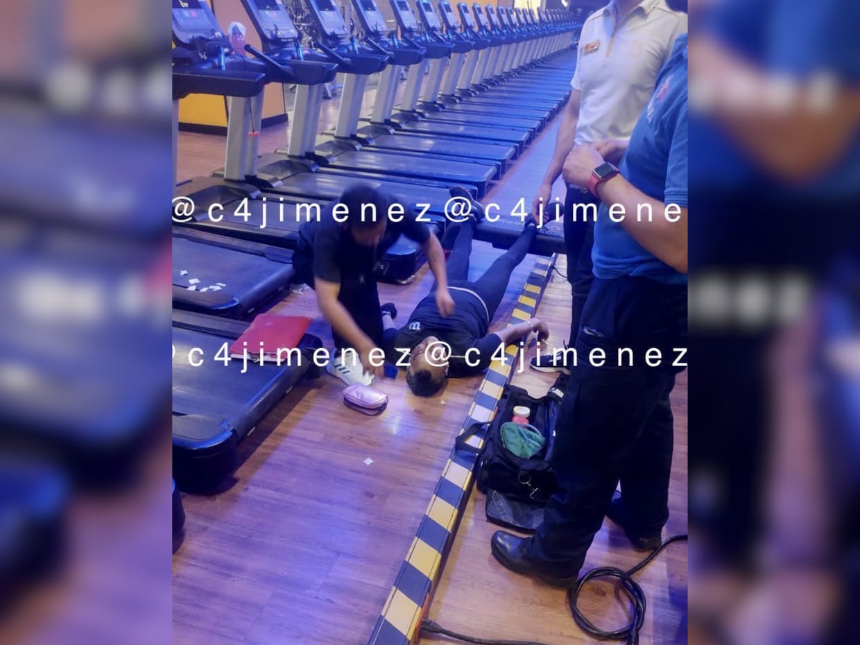 Fue el reportero Carlos Jiménez quien reportó el deceso del hombre en el gimnasio Smart Fit. | X (antes Twitter)