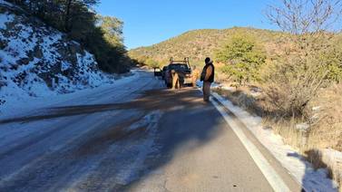 Reabren circulación en carretera Ímuris-Cananea tras cierre por nevada