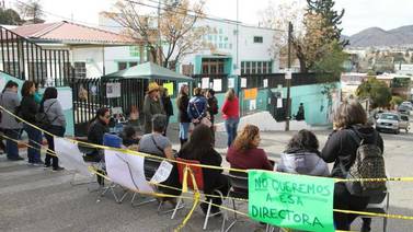 Pierden clases en dos escuelas por queja de padres en Nogales