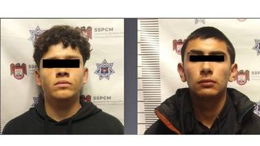 Tras cometer el robo de un vehículo, dos jóvenes fueron arrestados